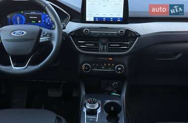 Внедорожник / Кроссовер Ford Escape 2020 в 