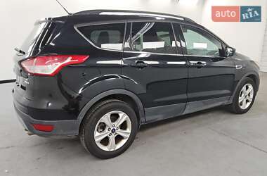 Внедорожник / Кроссовер Ford Escape 2015 в 