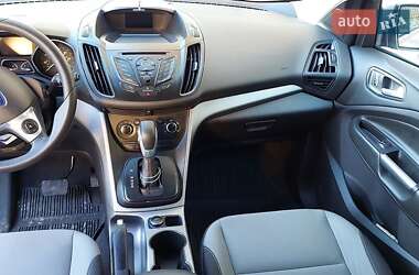 Внедорожник / Кроссовер Ford Escape 2014 в 