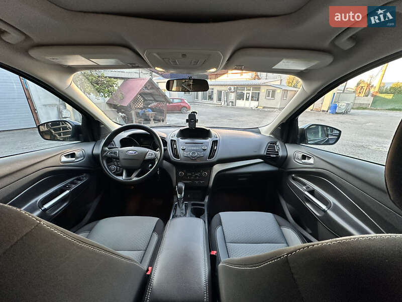 Внедорожник / Кроссовер Ford Escape 2018 в Виннице