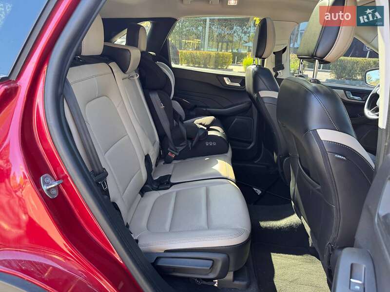Внедорожник / Кроссовер Ford Escape 2021 в Киеве