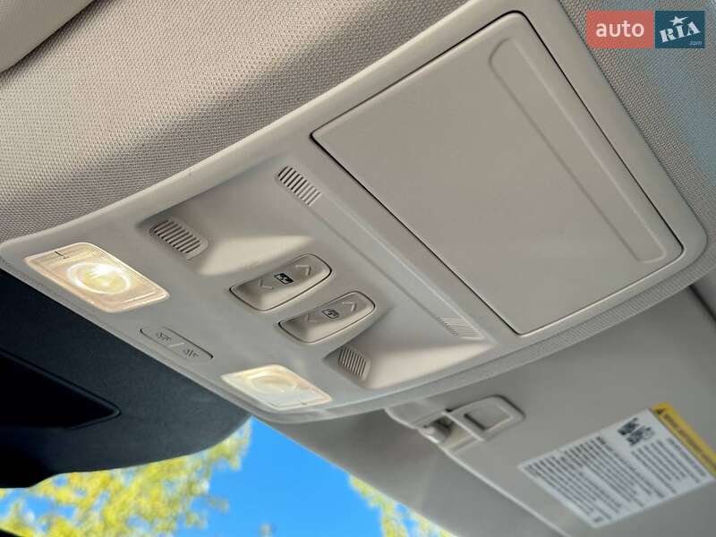 Внедорожник / Кроссовер Ford Escape 2021 в Киеве