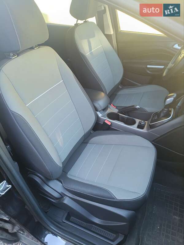 Внедорожник / Кроссовер Ford Escape 2013 в Черкассах