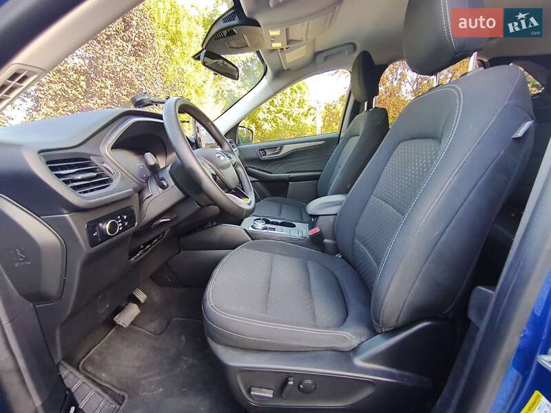 Внедорожник / Кроссовер Ford Escape 2023 в Запорожье