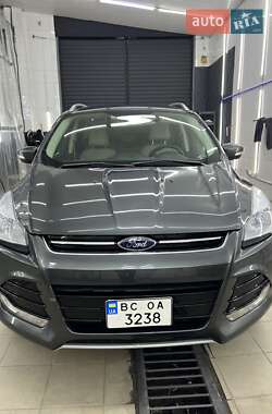 Внедорожник / Кроссовер Ford Escape 2015 в 