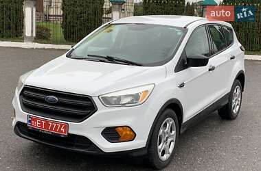 Внедорожник / Кроссовер Ford Escape 2018 в 