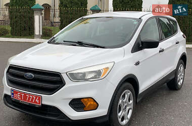 Внедорожник / Кроссовер Ford Escape 2018 в 