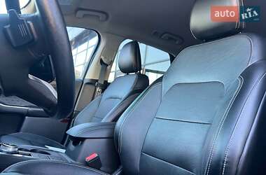 Внедорожник / Кроссовер Ford Escape 2020 в 