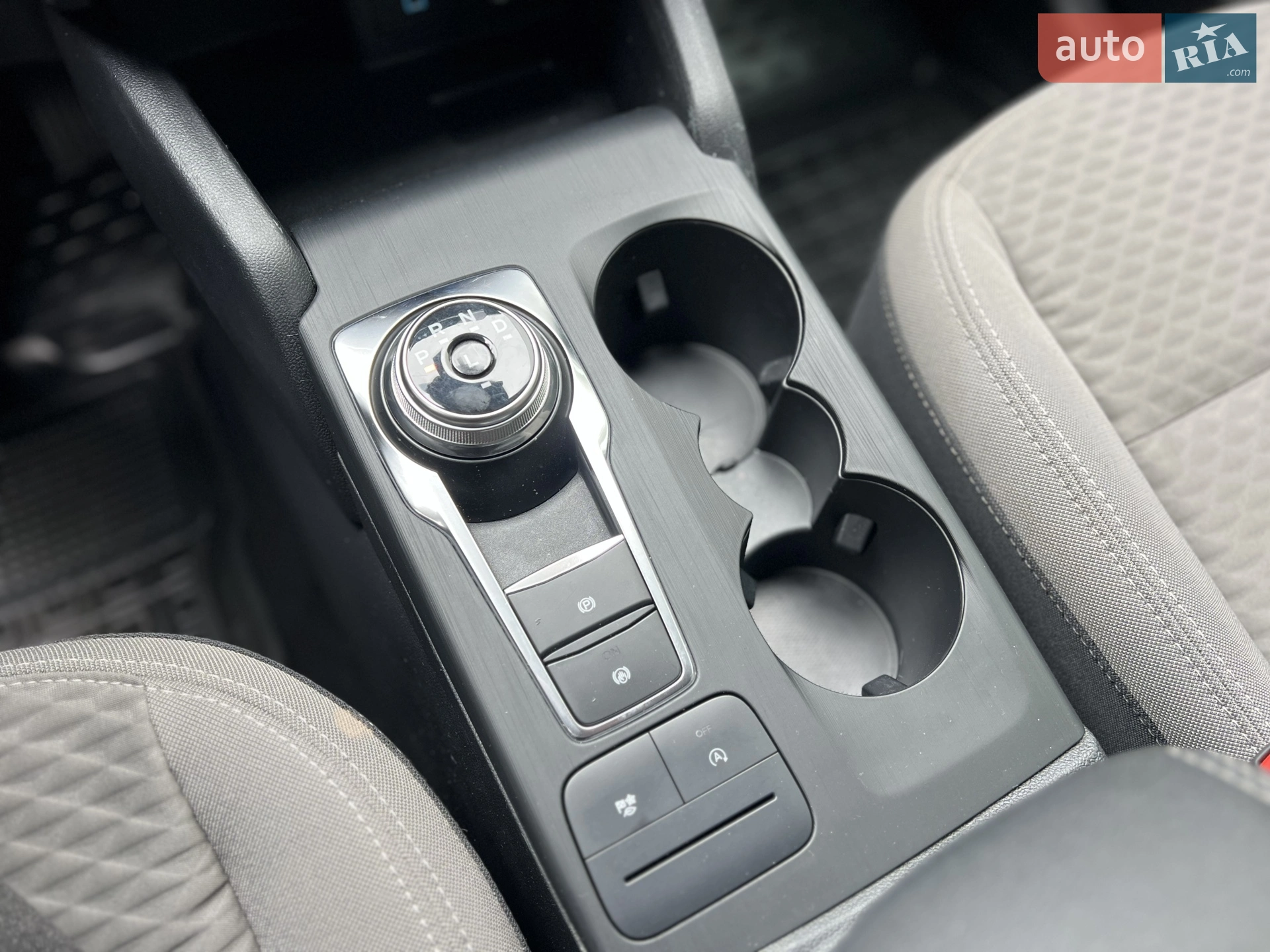 2020 Ford Escape - мініатюра 24