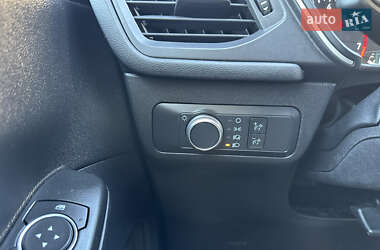 Внедорожник / Кроссовер Ford Escape 2021 в 