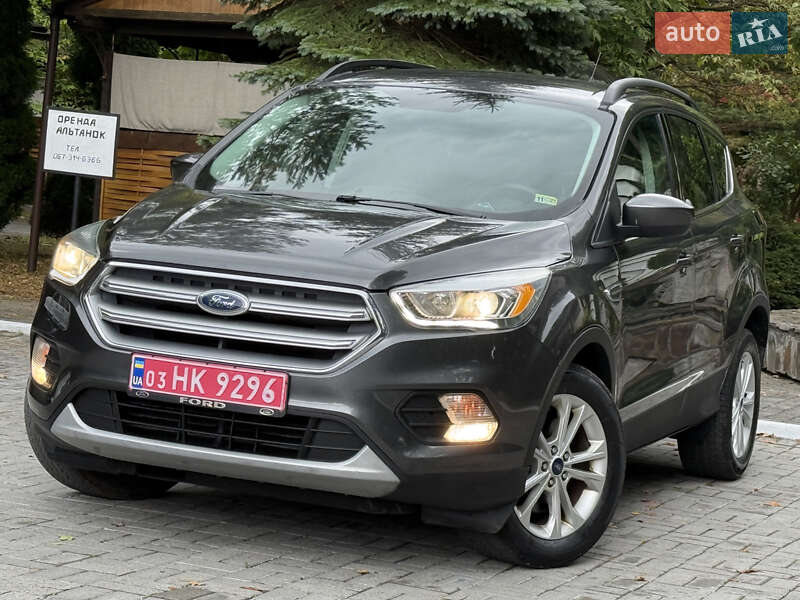 Внедорожник / Кроссовер Ford Escape 2016 в Дрогобыче