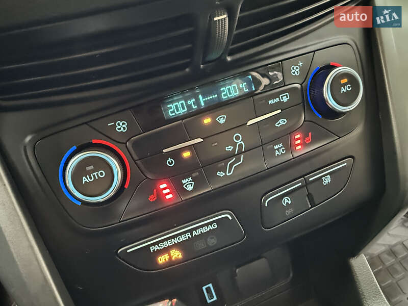 Внедорожник / Кроссовер Ford Escape 2016 в Дрогобыче