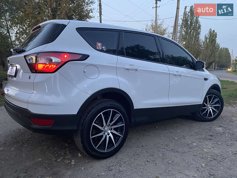 Позашляховик / Кросовер Ford Escape 2018 в Слов'янську фото 10 Позашляховик / Кросовер Ford Escape 2018 в Слов'янську