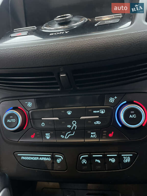 Внедорожник / Кроссовер Ford Escape 2018 в Ивано-Франковске