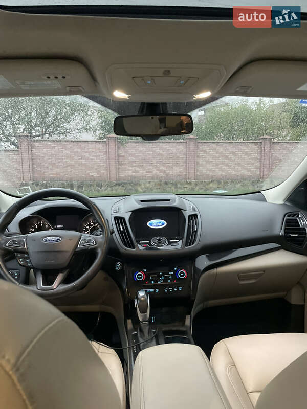 Внедорожник / Кроссовер Ford Escape 2018 в Ивано-Франковске