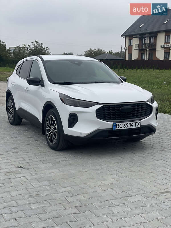 Внедорожник / Кроссовер Ford Escape 2023 в Львове