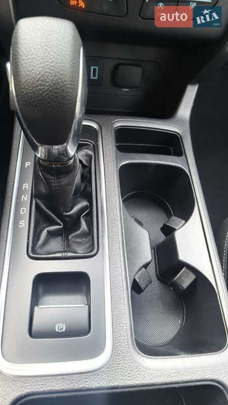 Внедорожник / Кроссовер Ford Escape 2019 в Киеве