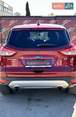 Внедорожник / Кроссовер Ford Escape 2015 в 