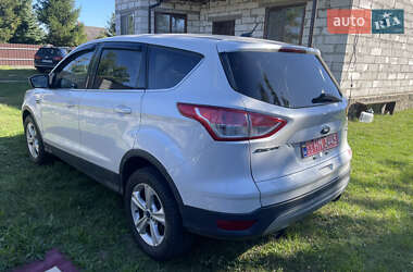 Внедорожник / Кроссовер Ford Escape 2015 в 