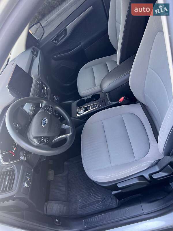 Внедорожник / Кроссовер Ford Escape 2019 в Горишних Плавнях