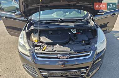 Внедорожник / Кроссовер Ford Escape 2014 в 