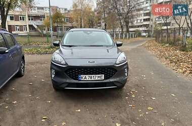 Внедорожник / Кроссовер Ford Escape 2021 в 