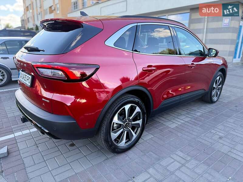 Внедорожник / Кроссовер Ford Escape 2023 в Киеве