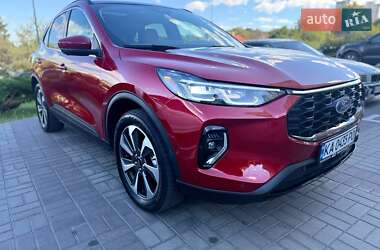Внедорожник / Кроссовер Ford Escape 2023 в 