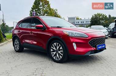 Внедорожник / Кроссовер Ford Escape 2020 в 
