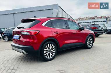 Внедорожник / Кроссовер Ford Escape 2020 в 