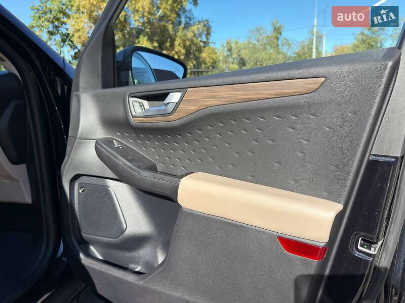 Внедорожник / Кроссовер Ford Escape 2020 в Киеве фото 29 Внедорожник / Кроссовер Ford Escape 2020 в Киеве