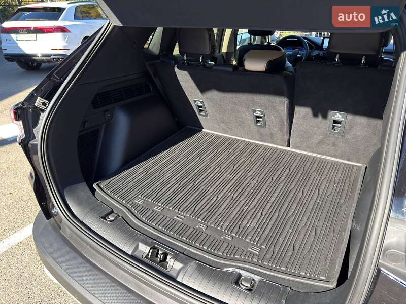 Внедорожник / Кроссовер Ford Escape 2020 в Киеве фото 41 Внедорожник / Кроссовер Ford Escape 2020 в Киеве