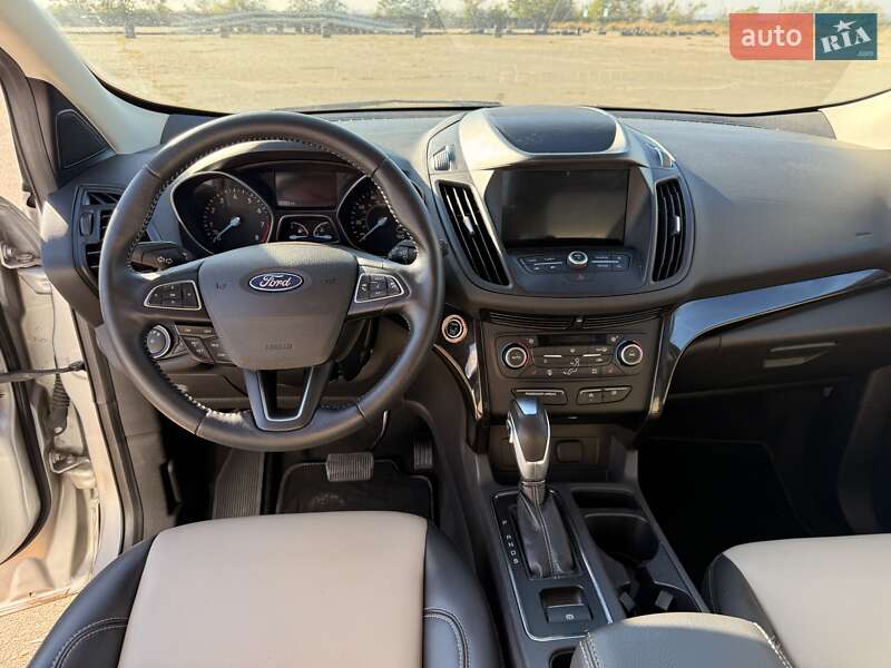 Внедорожник / Кроссовер Ford Escape 2019 в Одессе