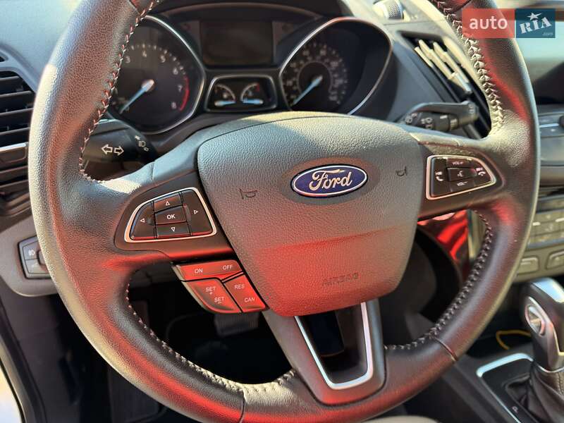 Внедорожник / Кроссовер Ford Escape 2019 в Одессе