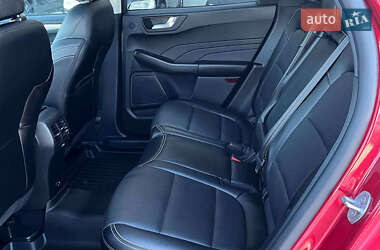 Внедорожник / Кроссовер Ford Escape 2022 в 
