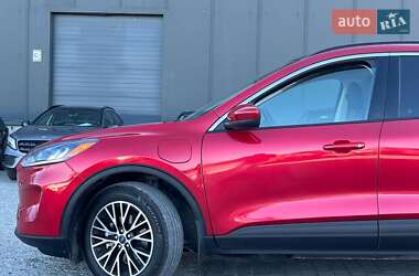 Внедорожник / Кроссовер Ford Escape 2022 в 