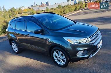 Внедорожник / Кроссовер Ford Escape 2017 в 