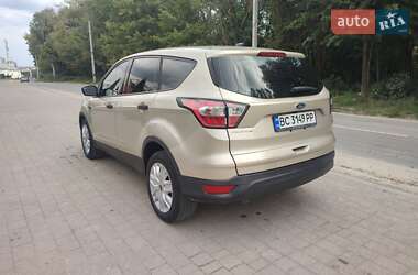 Внедорожник / Кроссовер Ford Escape 2017 в 