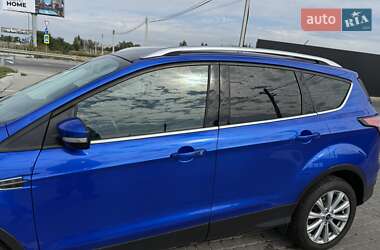 Внедорожник / Кроссовер Ford Escape 2017 в 