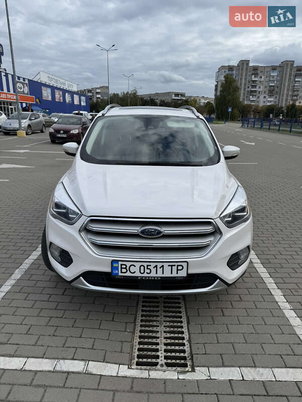 Внедорожник / Кроссовер Ford Escape 2019 в Шептицькому