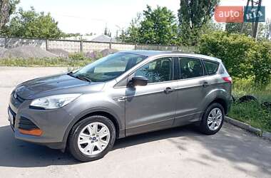 Внедорожник / Кроссовер Ford Escape 2014 в 