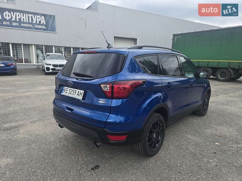 Внедорожник / Кроссовер Ford Escape 2019 в Днепре