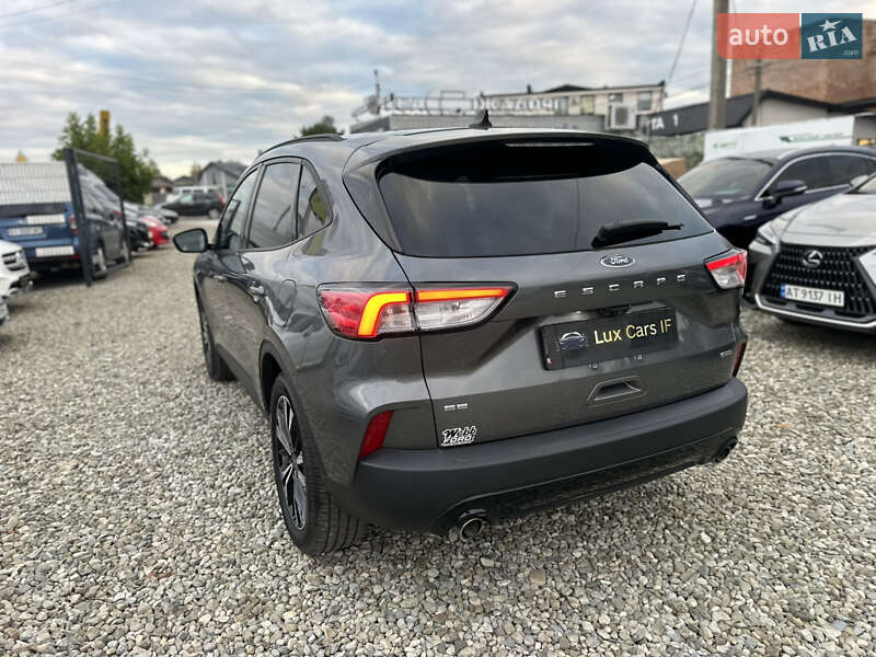 Внедорожник / Кроссовер Ford Escape 2021 в Ивано-Франковске