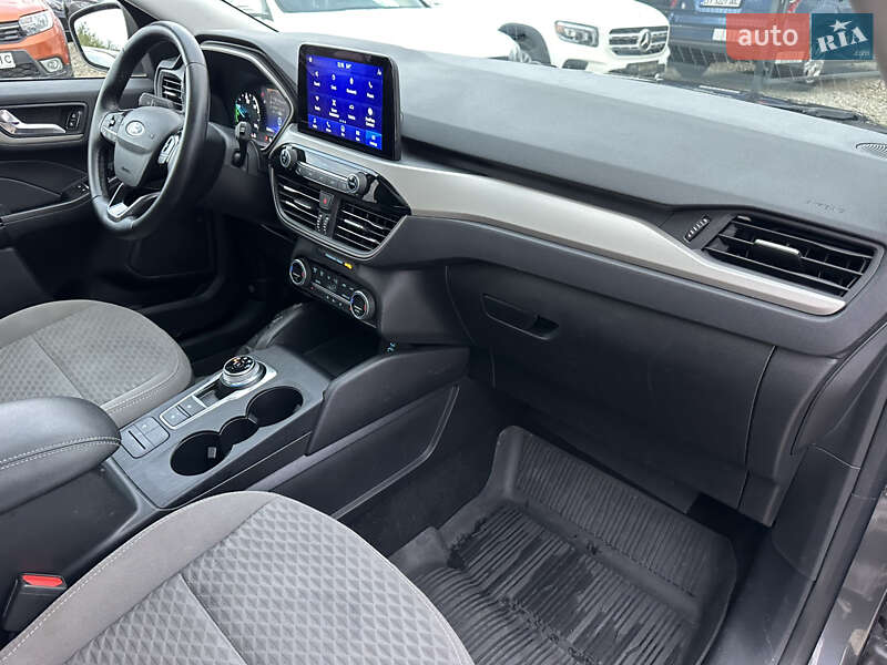 Внедорожник / Кроссовер Ford Escape 2021 в Ивано-Франковске