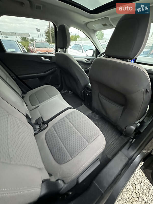 Внедорожник / Кроссовер Ford Escape 2021 в Ивано-Франковске