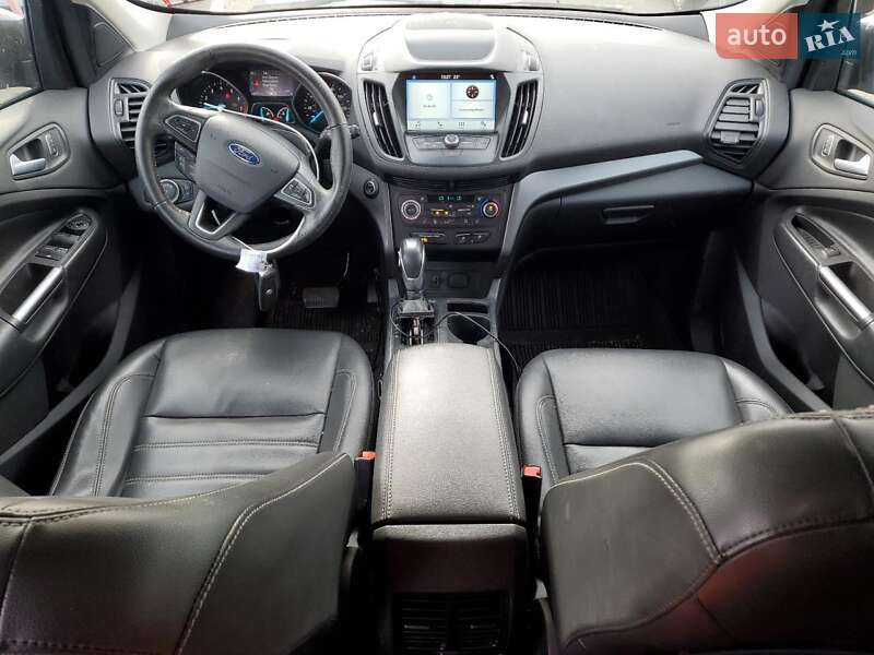 Позашляховик / Кросовер Ford Escape 2019 в Львові