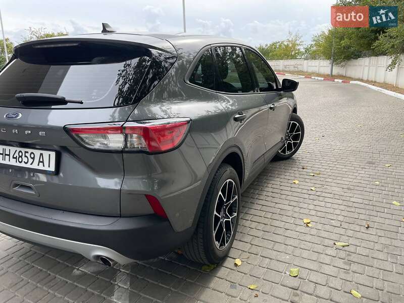 Внедорожник / Кроссовер Ford Escape 2021 в Одессе