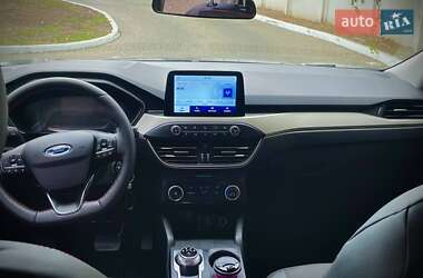 Внедорожник / Кроссовер Ford Escape 2021 в 