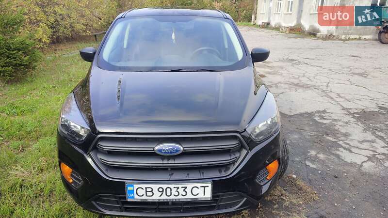 Внедорожник / Кроссовер Ford Escape 2017 в Чернигове