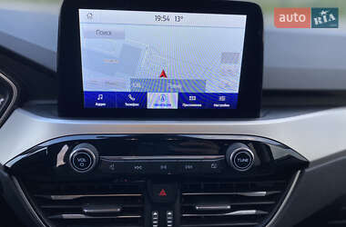 Внедорожник / Кроссовер Ford Escape 2020 в 